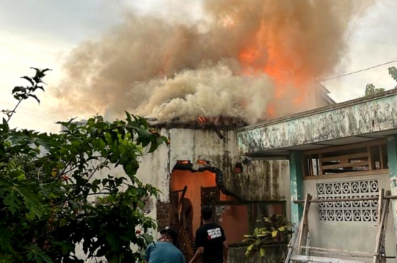 Rumah Kosong di Tamantirto Terbakar Saat Bakar Sarang Tawon