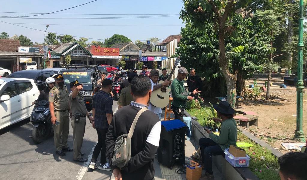 Ganggu Pengendara Lalu Lintas, Satpol PP Sleman Tertibkan Pengamen Jalanan