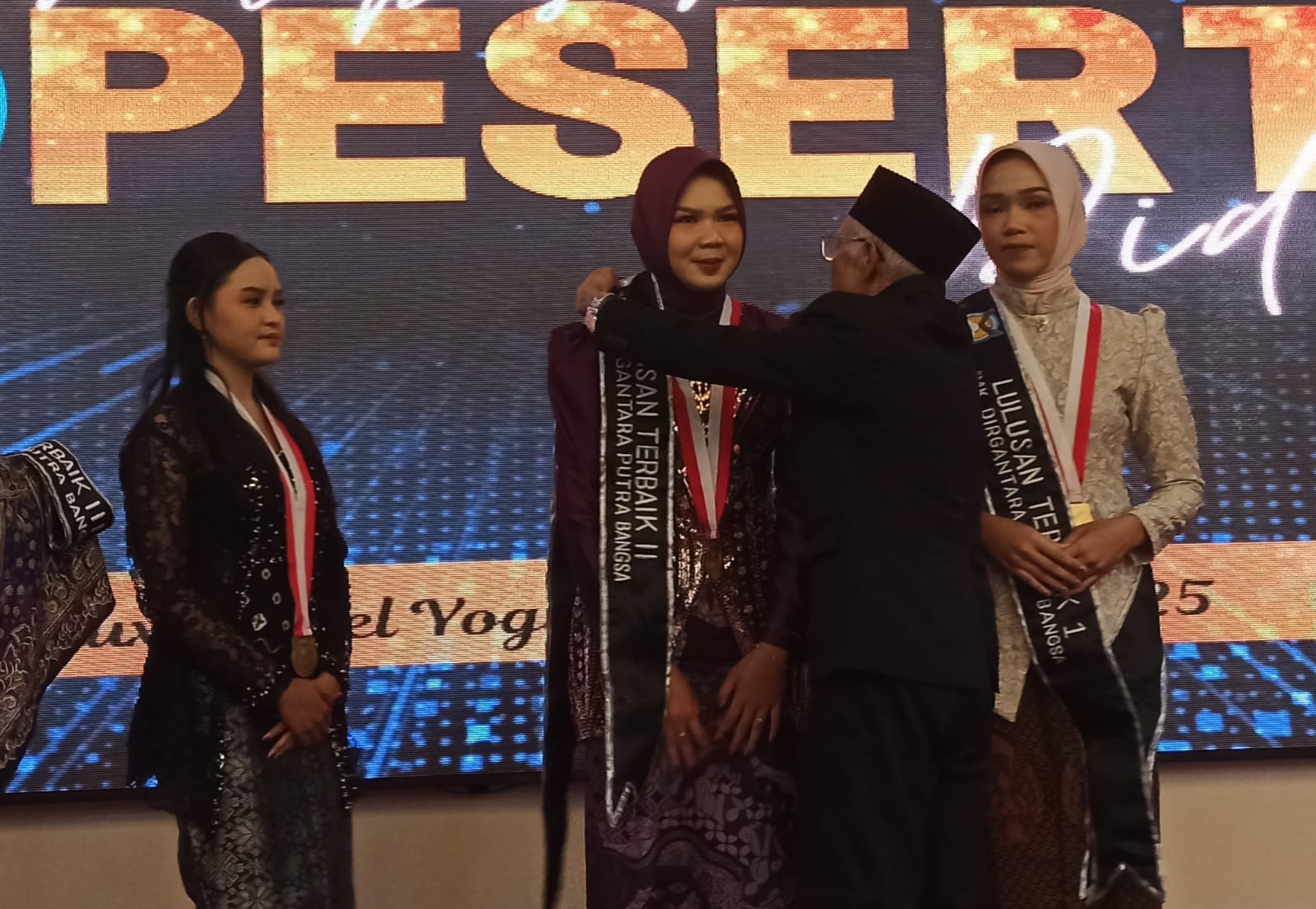 Wisuda SMK Dirgantara Putra Bangsa 2025, Wajah-Wajah Cerah di Ayodya Ballroom  Jogja