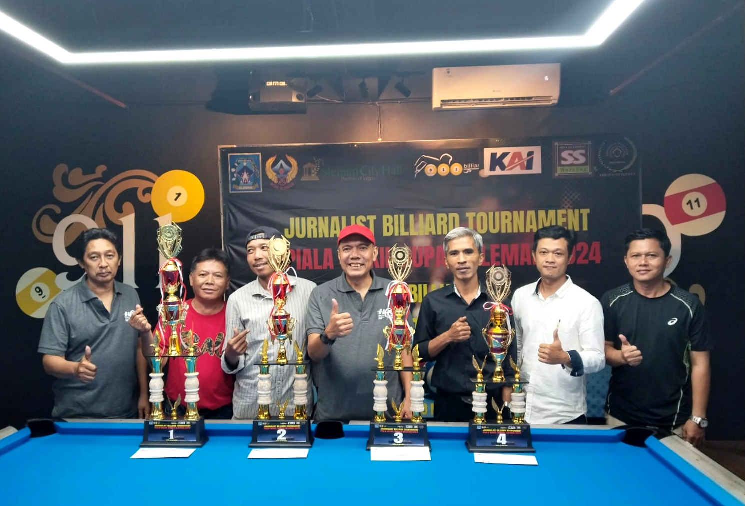 Puluhan Wartawan Berlaga di Turnamen Billiar Piala Wabup Sleman 2024, Bambang Jadi Juara