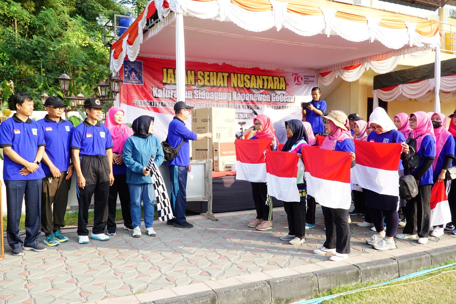 Kesbangpol Sleman Bersama Pemkal Sidoagung Gelar Jalan Sehat Nusantara