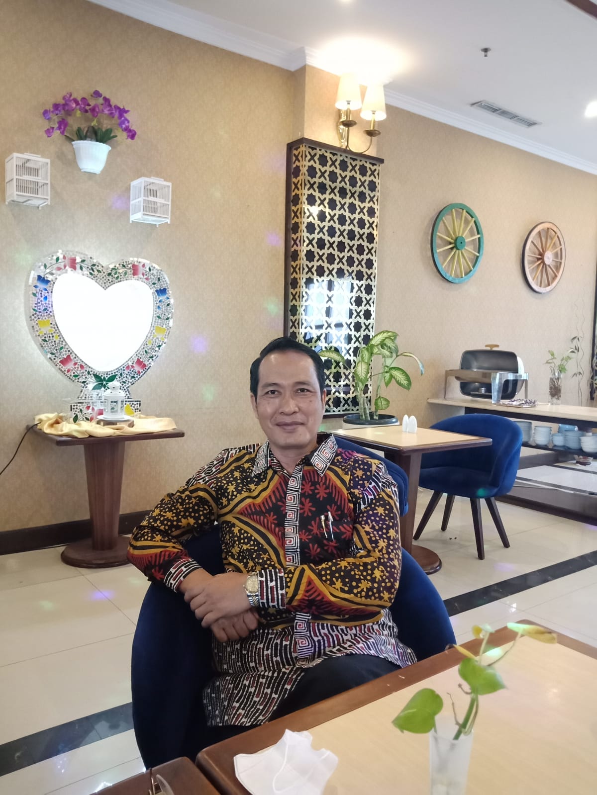 Joko Paromo,  Empuk-empuk Keras Seni Memimpin Perhotelan