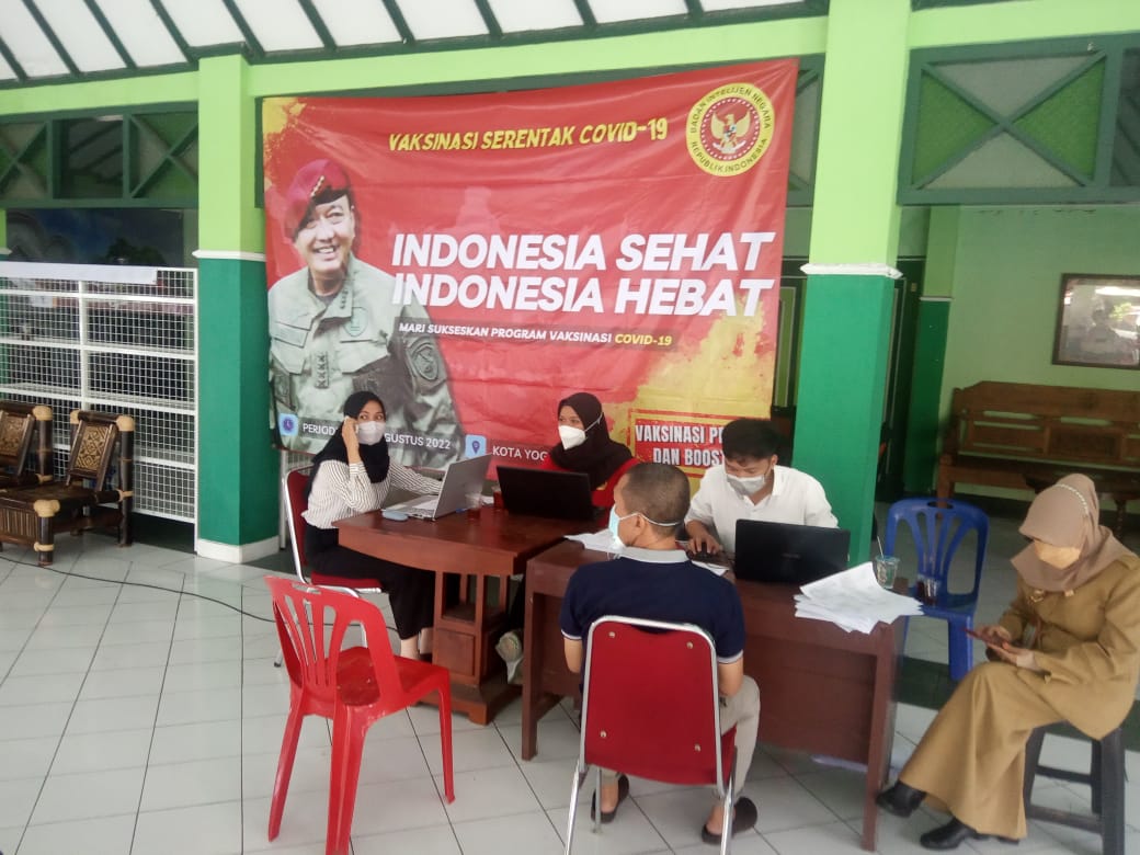 Vaksin Tahap-3, Dari Ndalem Benawan Untuk Warga Kalurahan Kadipaten Kraton Yogyakarta 