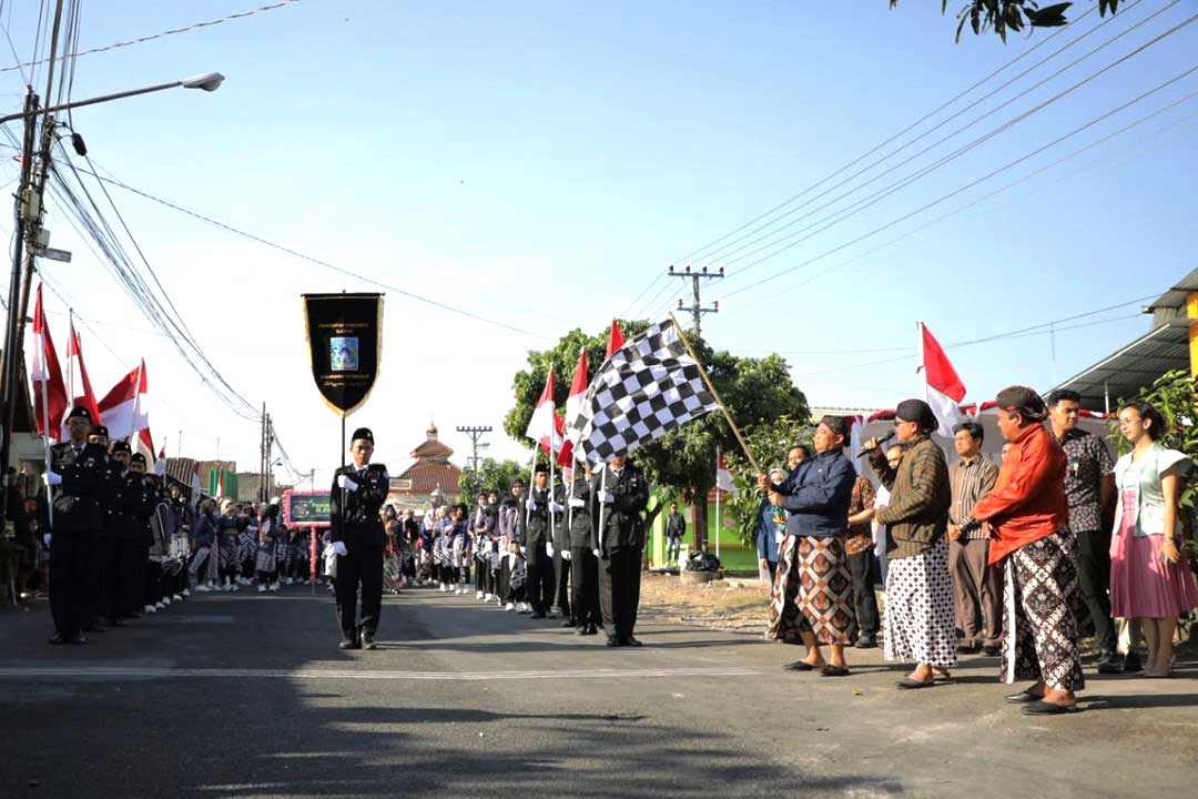 Kirab Budaya Meriahkan Hari Jadi ke-74 Kalurahan Caturharjo