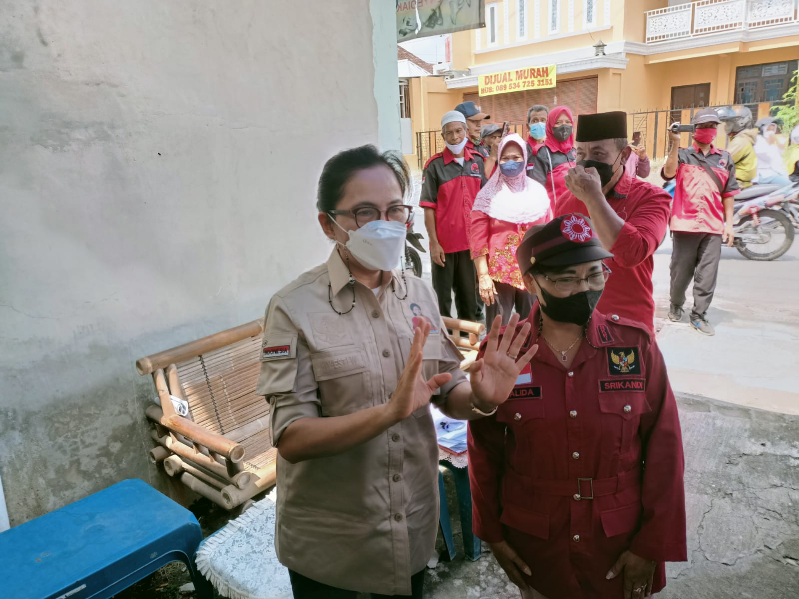 Esti Wijayanti Pulang Kampung Bawa Titipan Puan Maharani  Untuk Warga