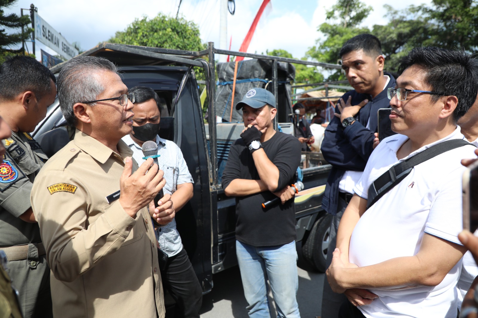 Aksi Damai Pemilik Apartemen MC, Pemkab Sleman Komitmen Terbitkan Izin Sesuai Perudang-undangan