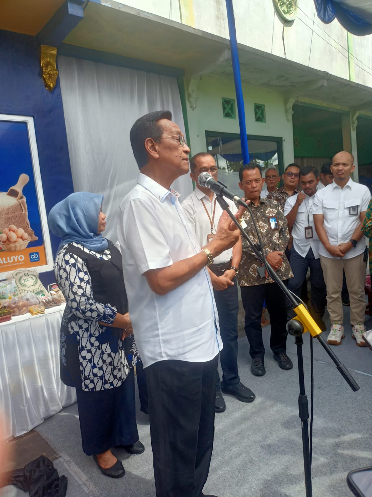 Gubernur DIY Luncurkan Bantuan Jaminan Sosial Lanjut Usia