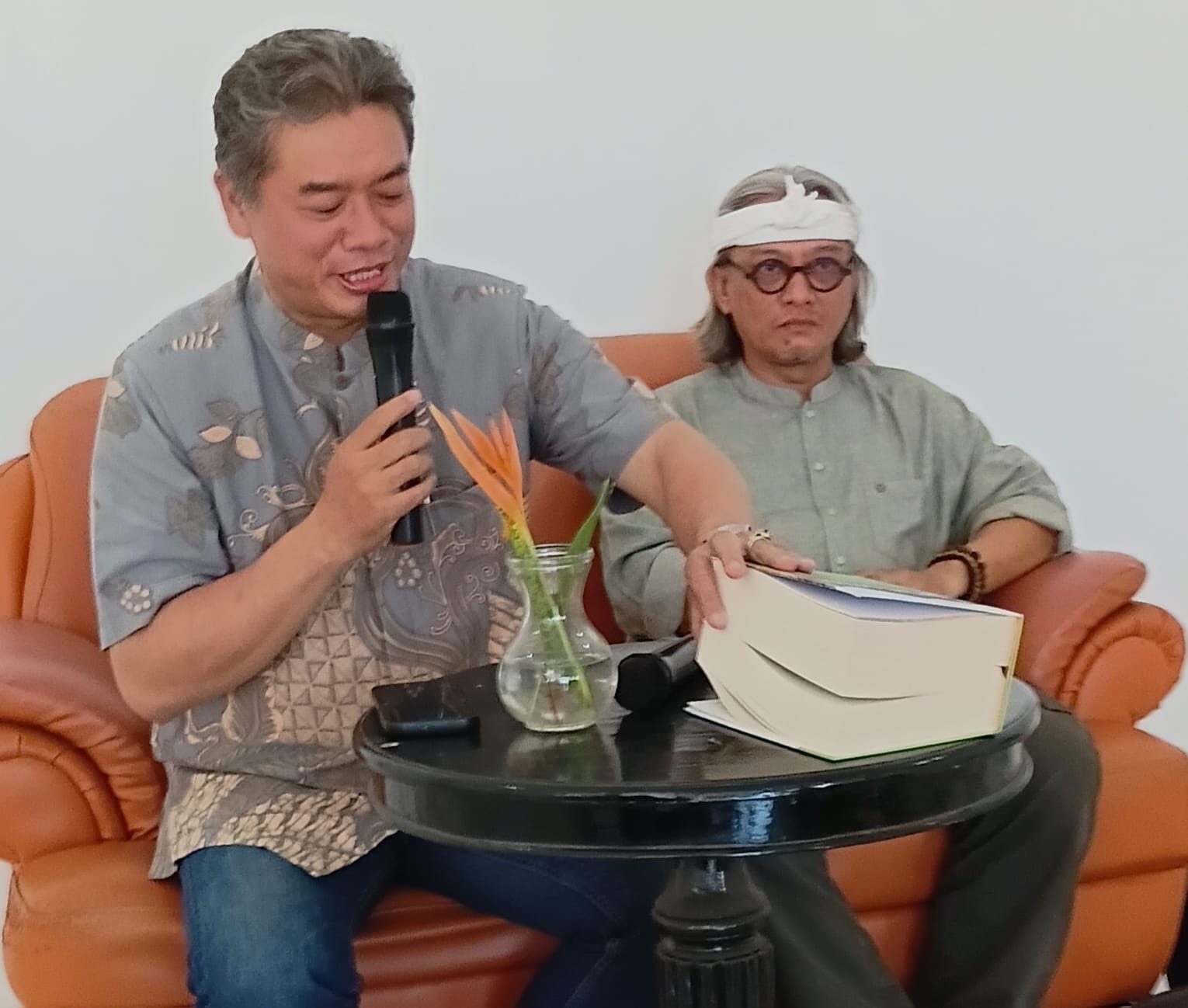 BEM UST Gelar Bedah  Buku Ensiklopedi Tamansiswa