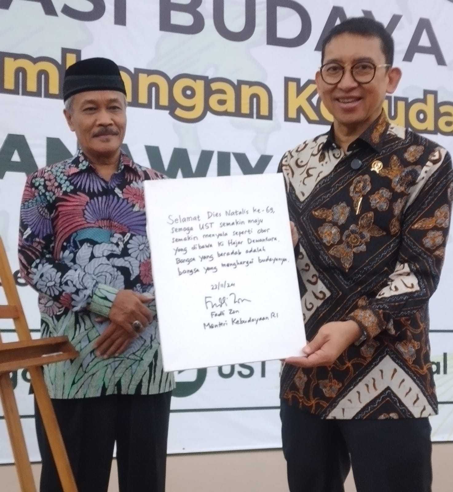 Menteri Kebudayaan Dr Fadli Zon Beri Kuliah Umum Literasi Budaya di UST Yogakarta