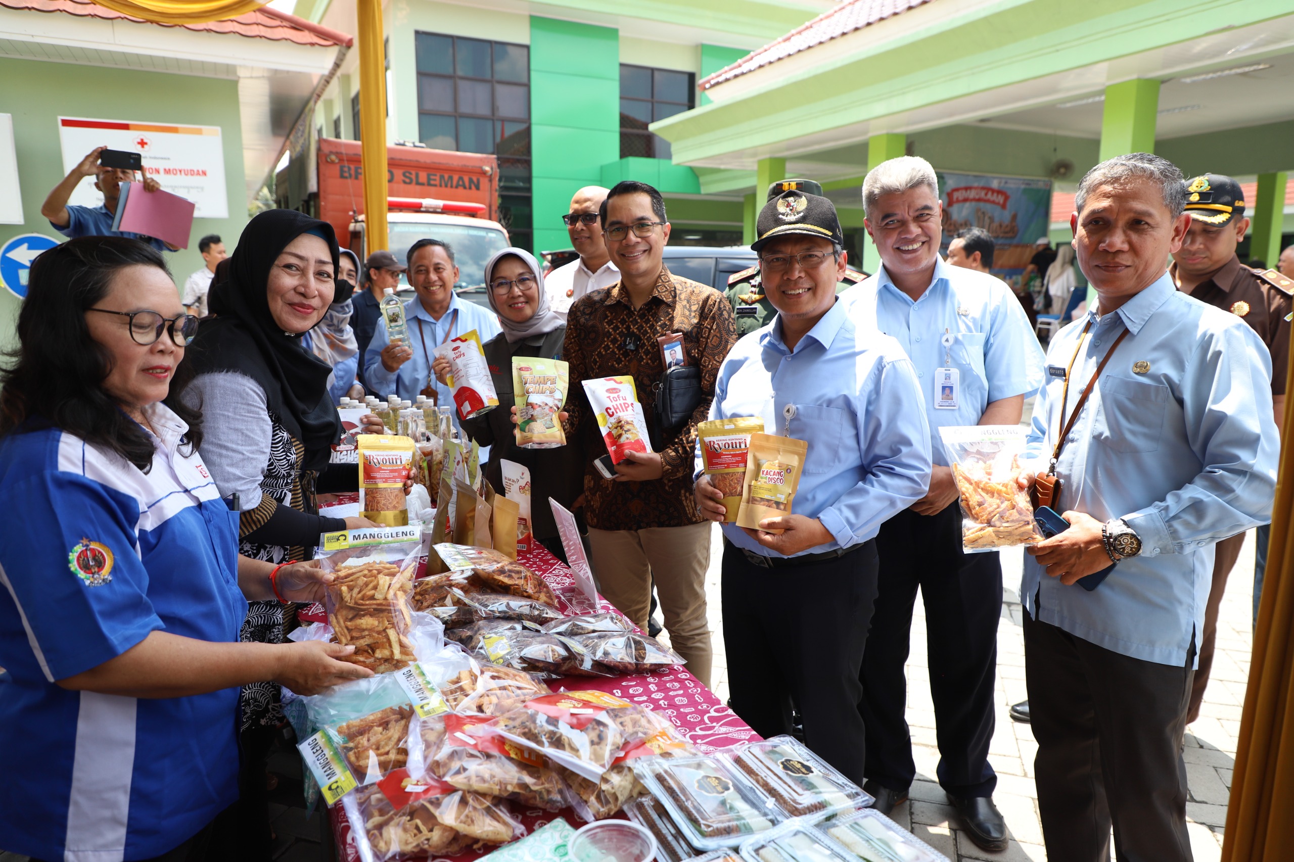 Tekan Inflasi, Pjs Bupati Sleman Buka Pasar Murah 'Semar Mesem Lan Mrantasi'