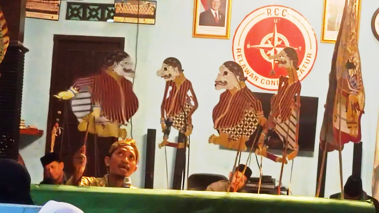 Pengajian Kliwonan Condongcatur: Dakwah Wayang Sentuh Hati, Kritik Sosial Mengalir