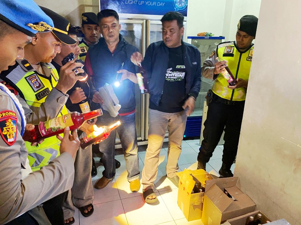 Polres Bantul Sita 72 Botol Miras Ilegal di Banguntapan, Respons Laporan Warga