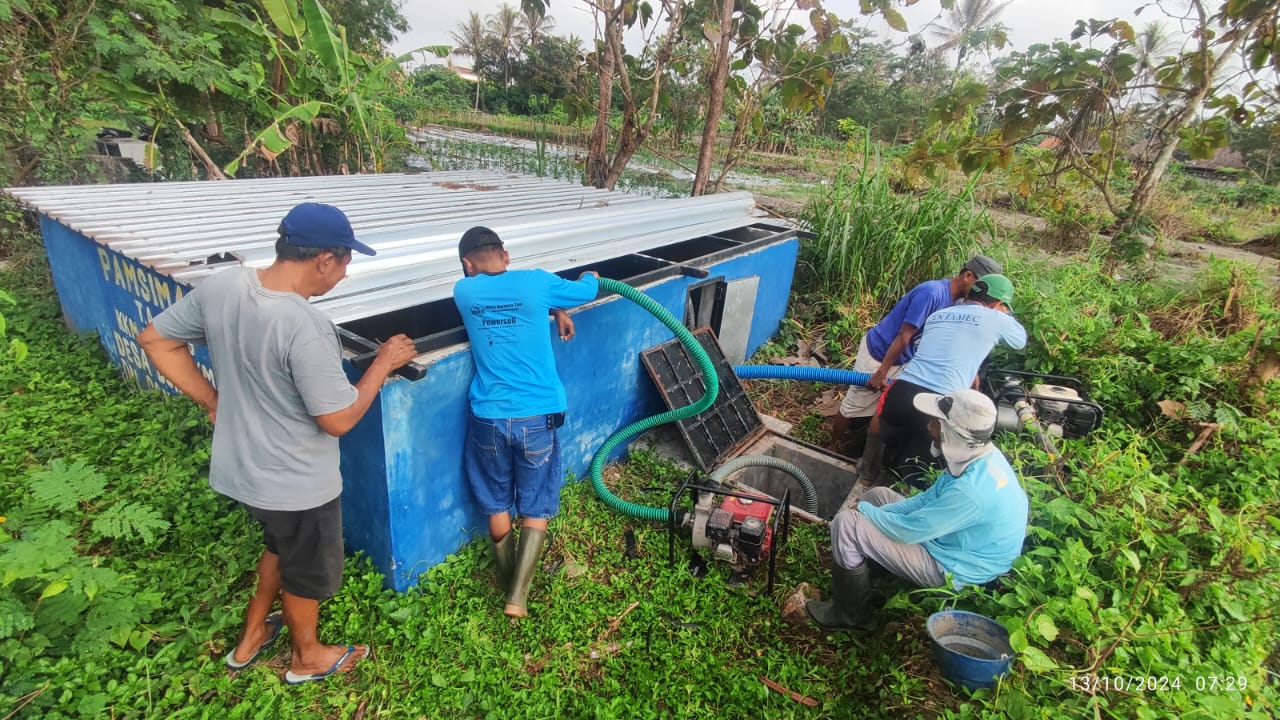 Pamsimas Bermasalah, Warga Gondanglutung Gotong Royong Benahi Jaringan