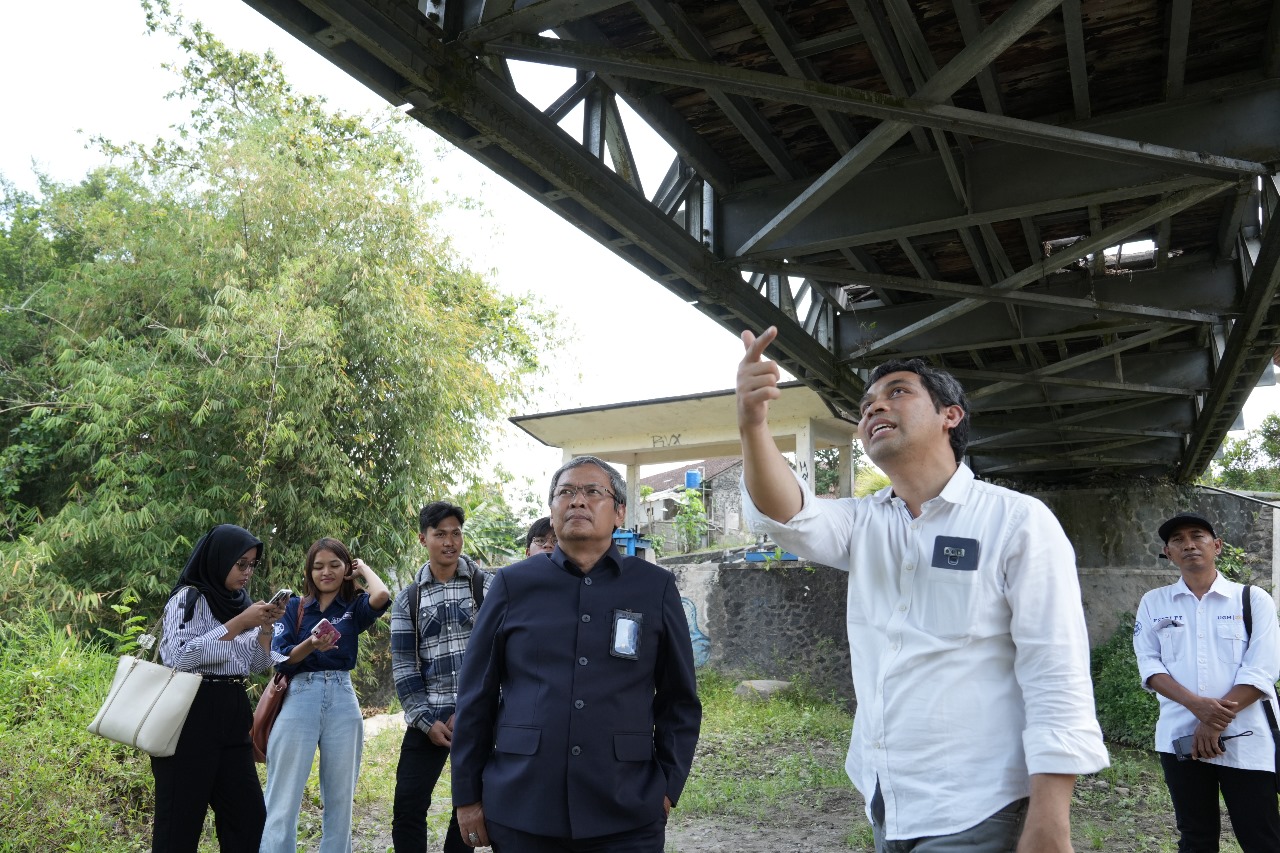 Pjs Bupati Sleman Tinjau Jembatan Rusak di Padasan dan Bimomartani, Akan Kerjasama dengan Akademisi