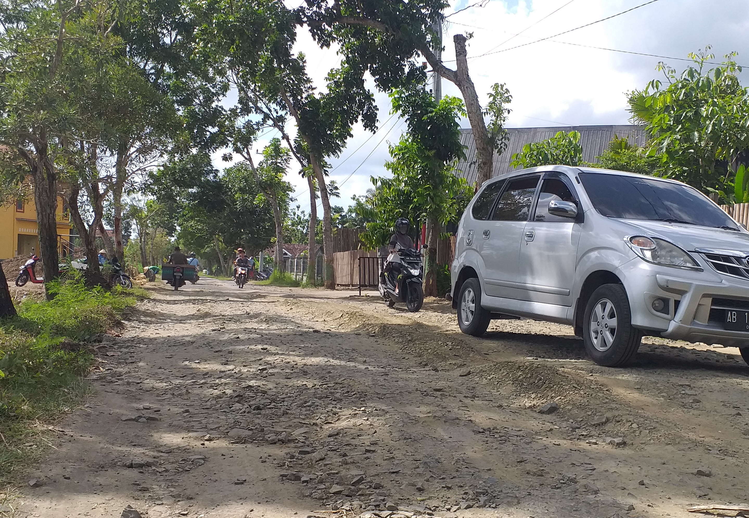 Kerusakan Jalan Wates-Tunjungan, Tidak Masuk Perbaikan 2022