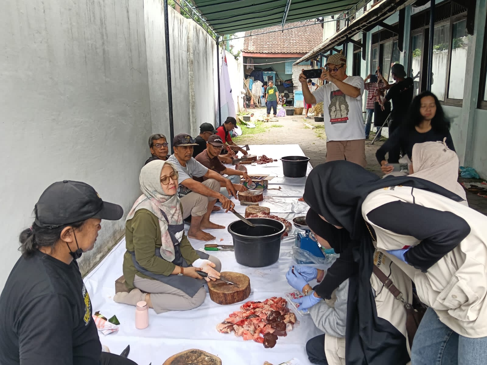 PWI DIY Sembelih 10 Domba Kurban, Dinas Pertanian Pastikan Daging Penuhi Standar ASUH