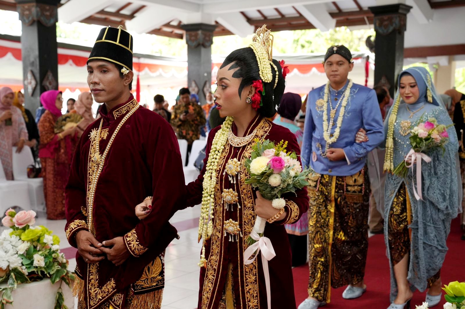 Bupati Sleman Hadiri Nikah Massal 10 Pasang Pengantin