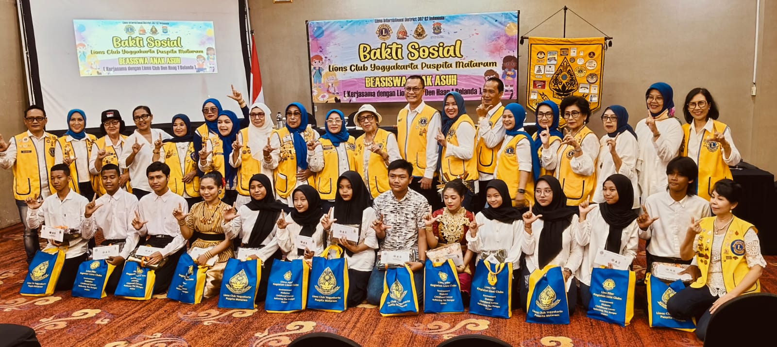 Bakti Sosial Lion Club Yogyakarta Puspita Mataram untuk Pendidikan Siswa di DIY