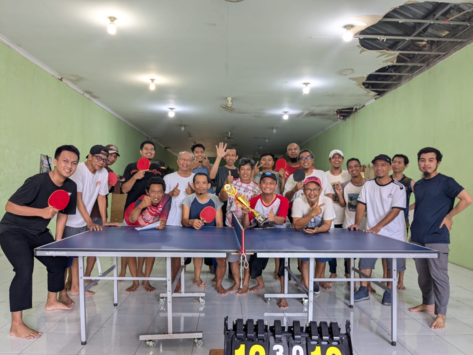 Turnamen Pingpong Berhadiah Tongseng, Kalah Menang Tetap Kenyang