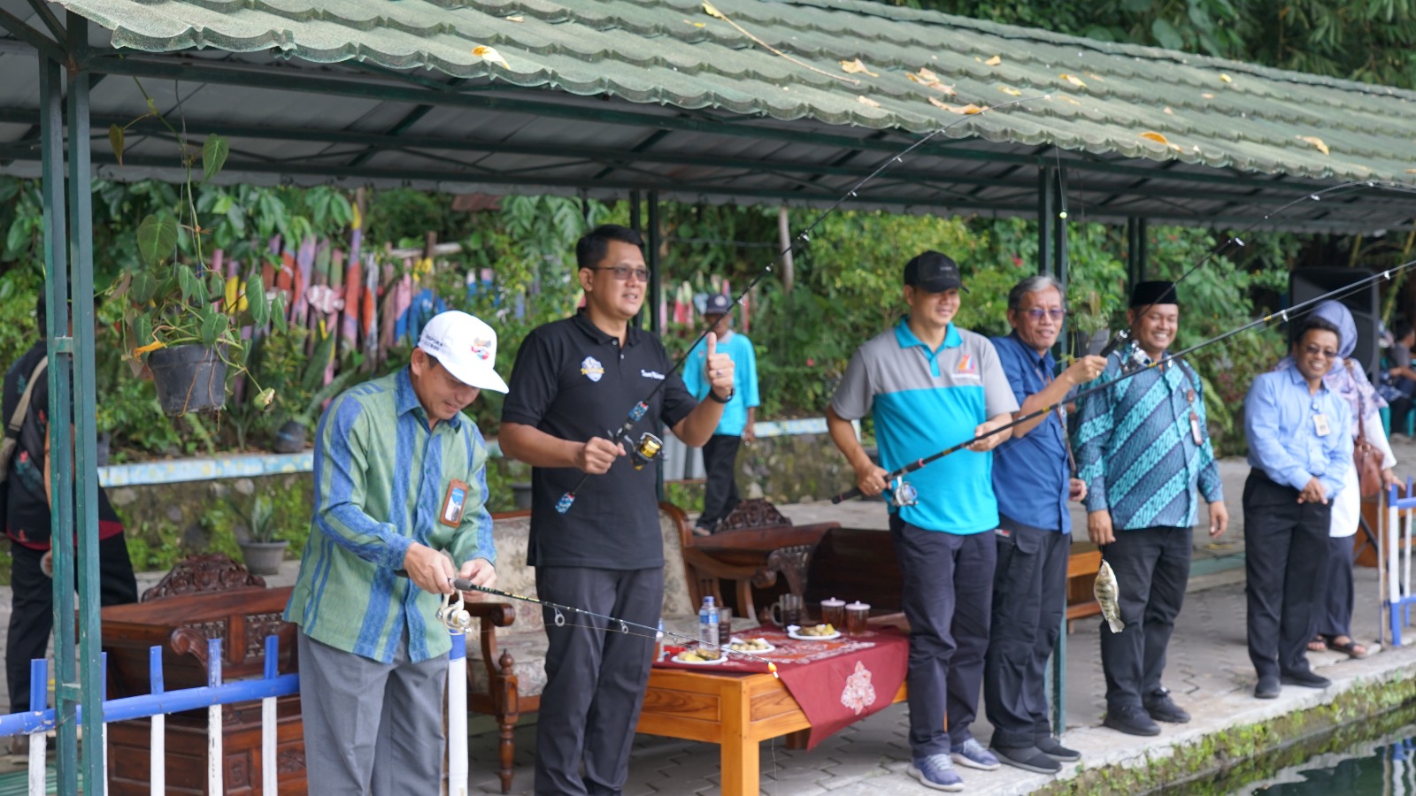   Wakil Bupati Sleman Mancing Bersama Wartawan Sleman