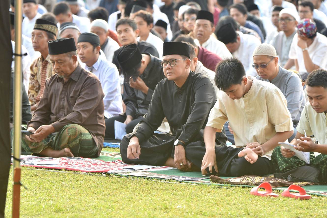 Ribuan Jamaah Padati Lapangan Denggung Sleman, Danang Ajak Teladani Nabi Ibrahim