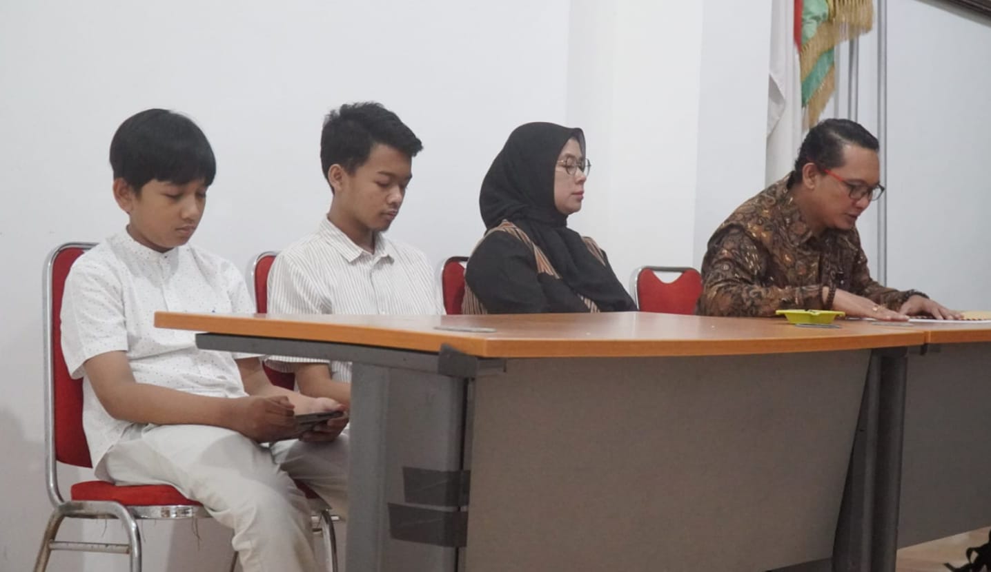 Ke Asprov DIY Bawa Anak Istri, Wahyudi Kurniawan dan Makna Totalitas Kepemimpinan