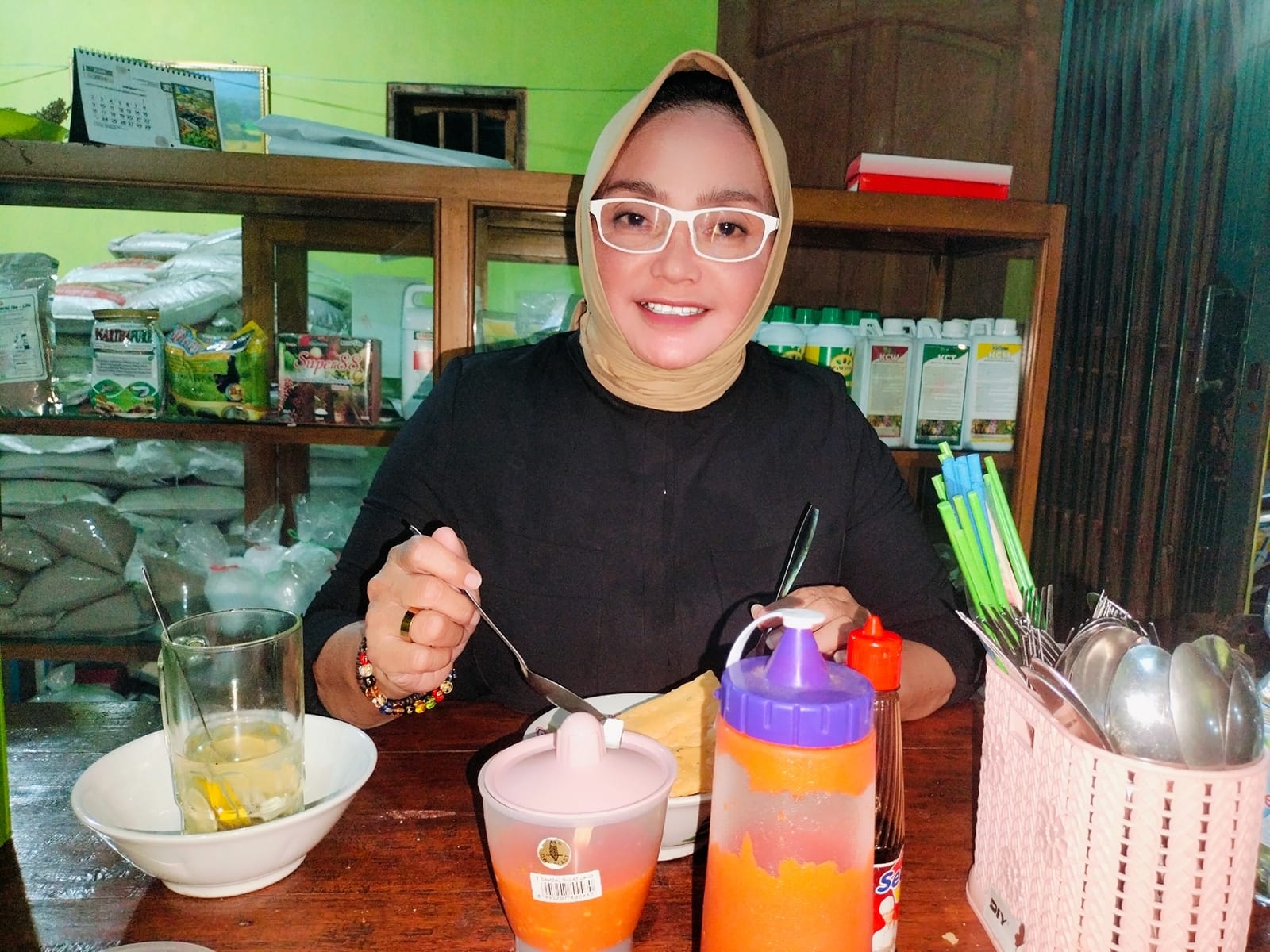 Ingin Kembangkan Makanan Lokal, Almira Buka Warung Mi Ayam dan Bakso Sorgum