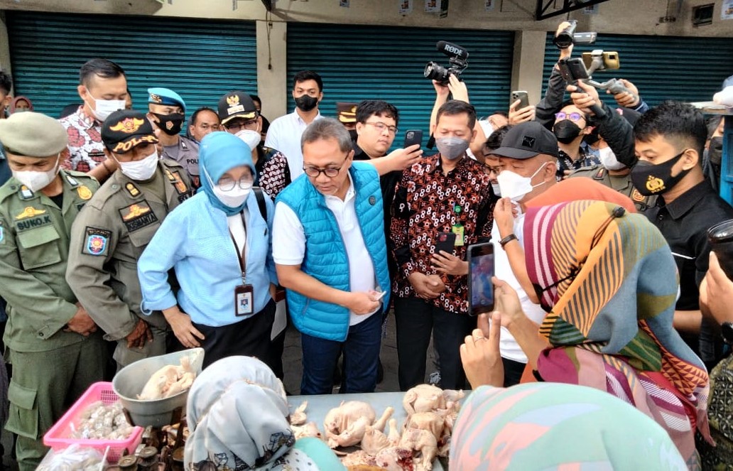 Mendag Belanja Kebutuhan Pokok di Pasar Pagi Wates