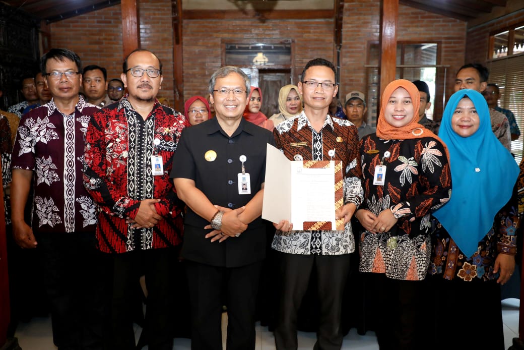 Pjs Bupati Sleman Kukuhkan Satgas Pengelolaan Sampah,  Dorong Edukasi pada Masyarakat 